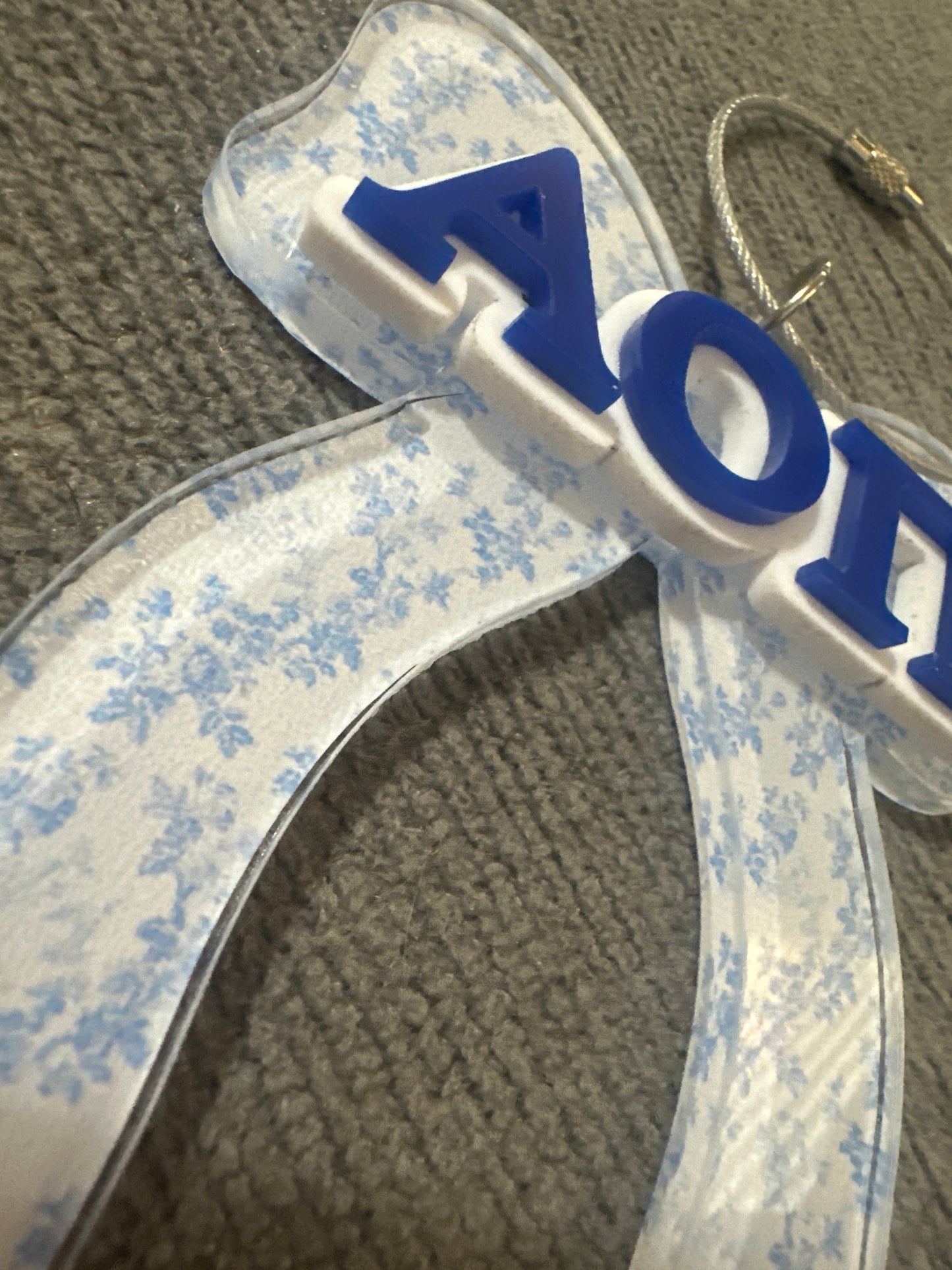 AOII blue bow bag tag
