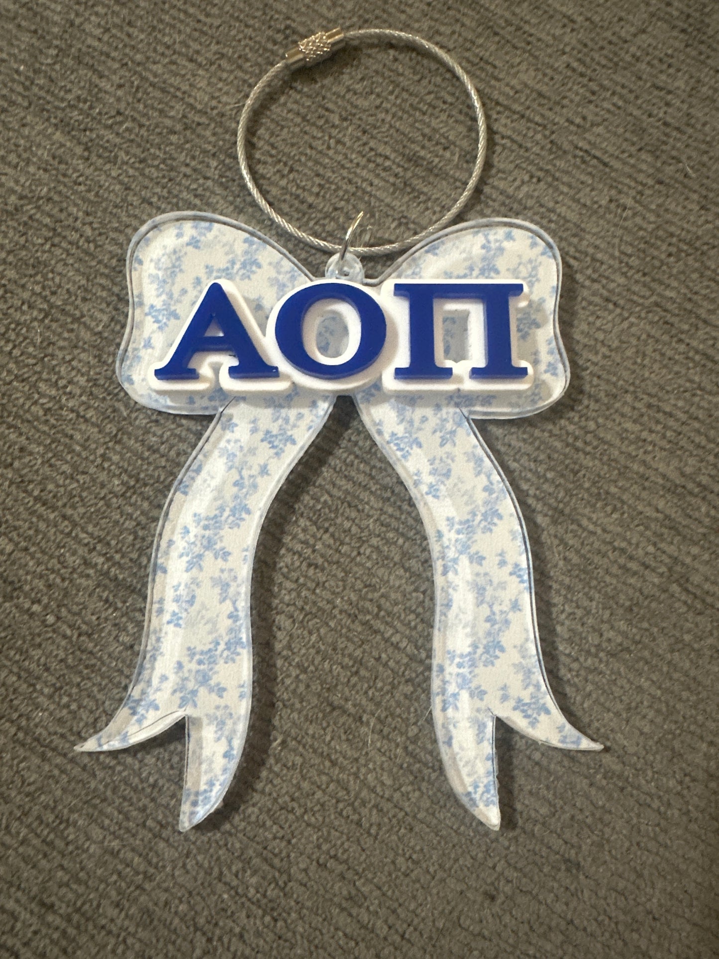 AOII blue bow bag tag