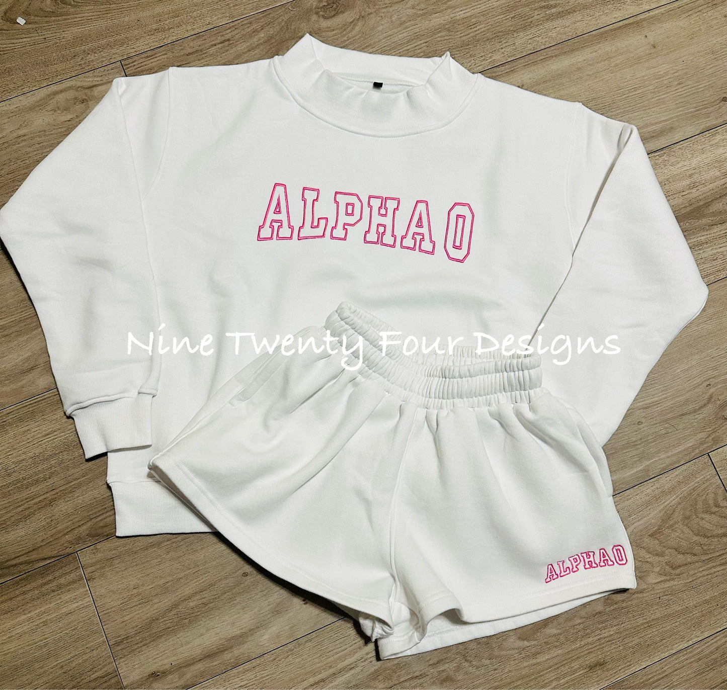 Alpha O Mockneck