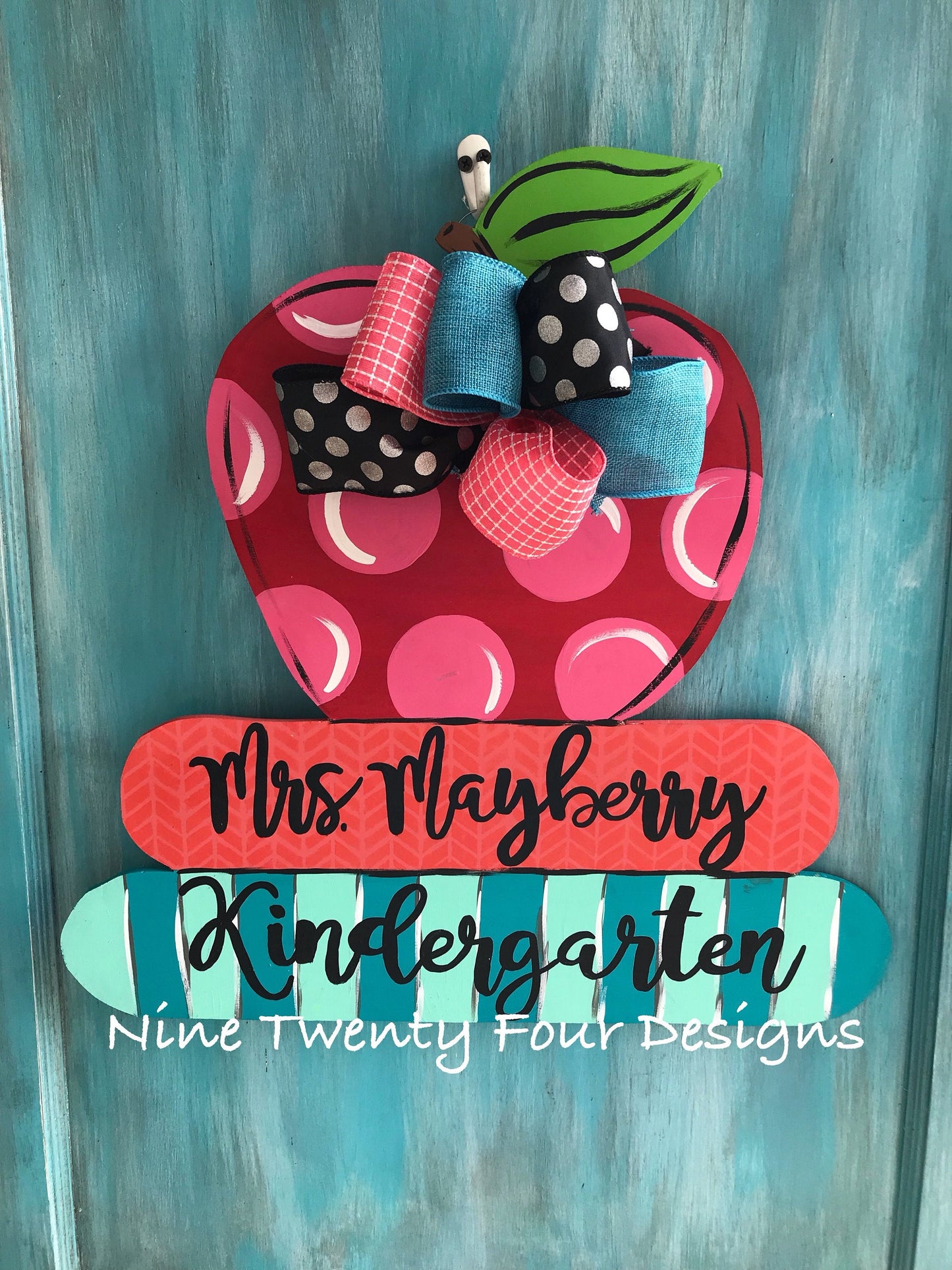 Teacher apple Door hanger, teacher, teacher gift, classroom decor, school, teacher decor, class decor