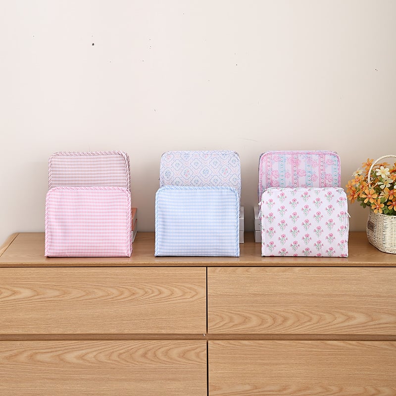 Gingham everything bag