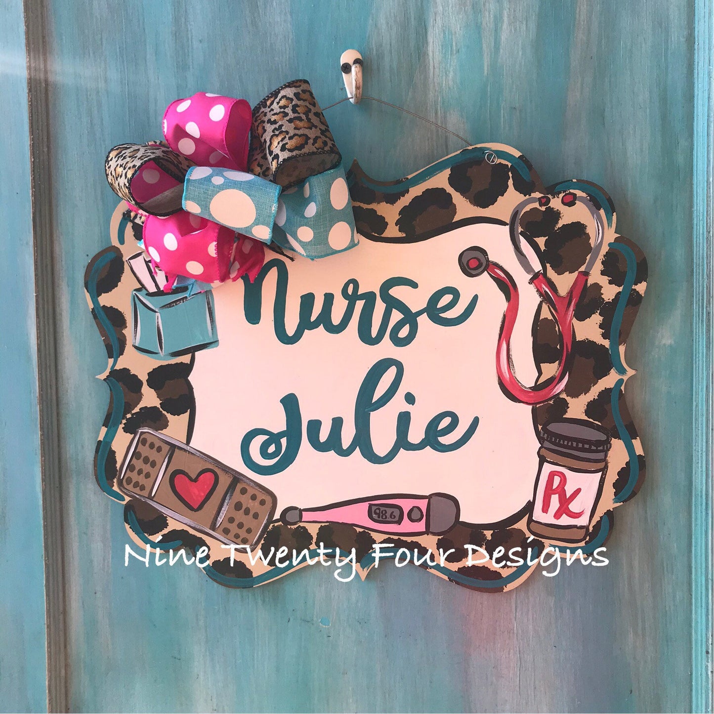Leopard Nurse Door hanger, nurse, nurse gift, clinic decor, school, nurse decor, nurse-decor