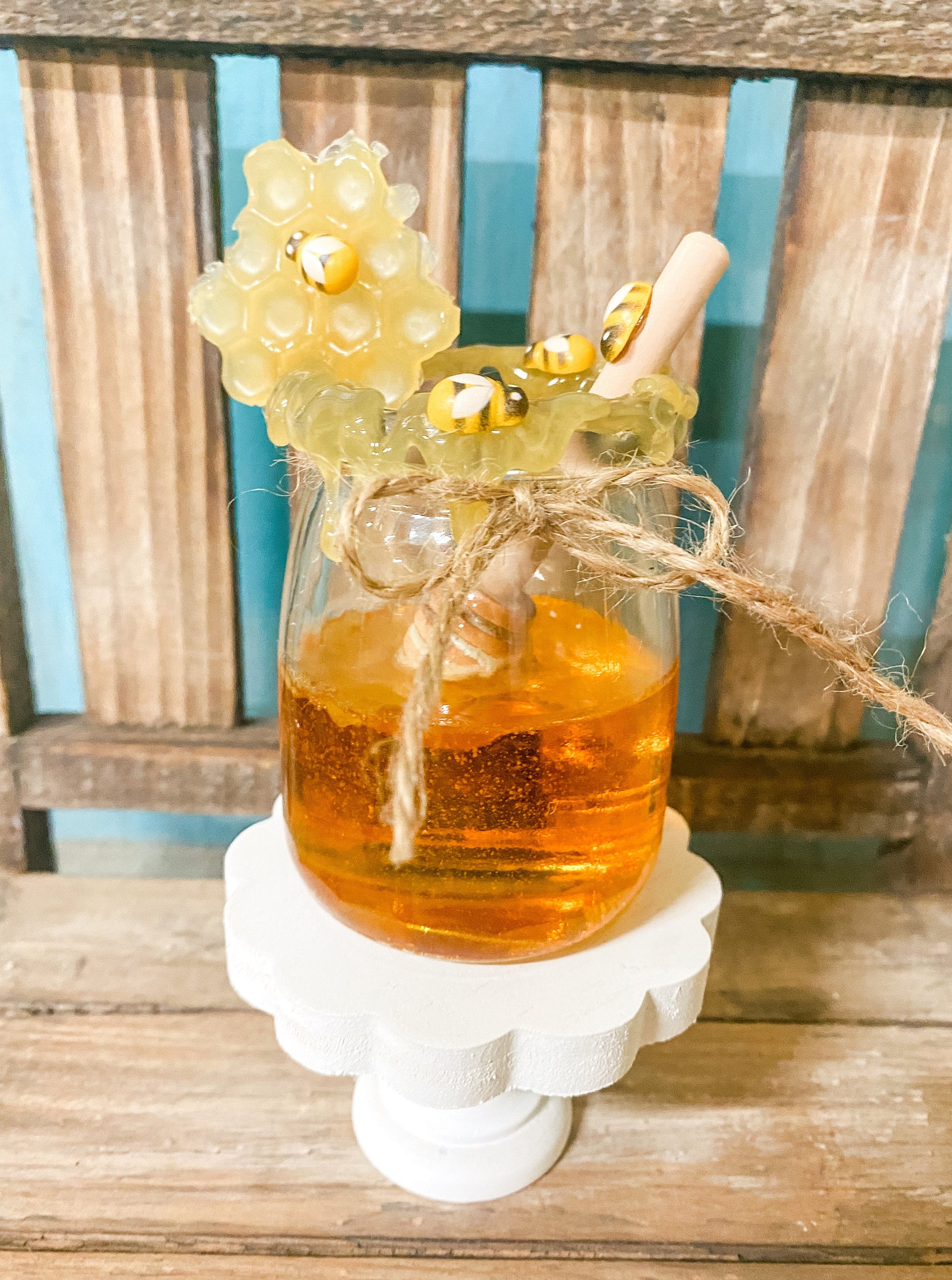  Bee Decorations, Spring Farmhouse Honey bee Tiered