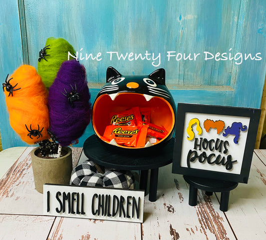 Scary cat candy dish